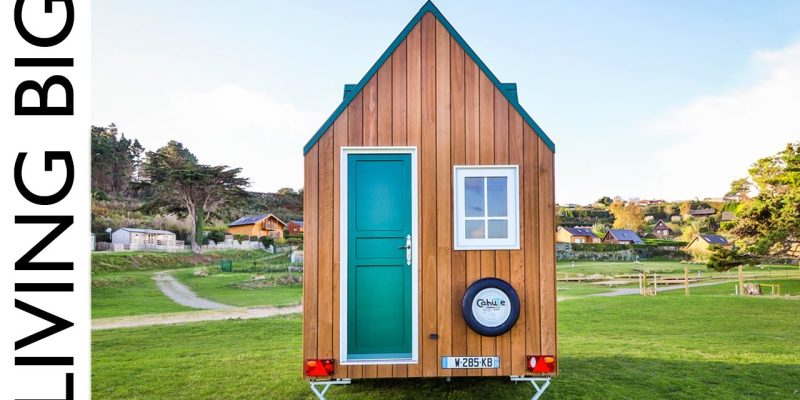 Mind-Blowing Ultra-Compact Eco Tiny House