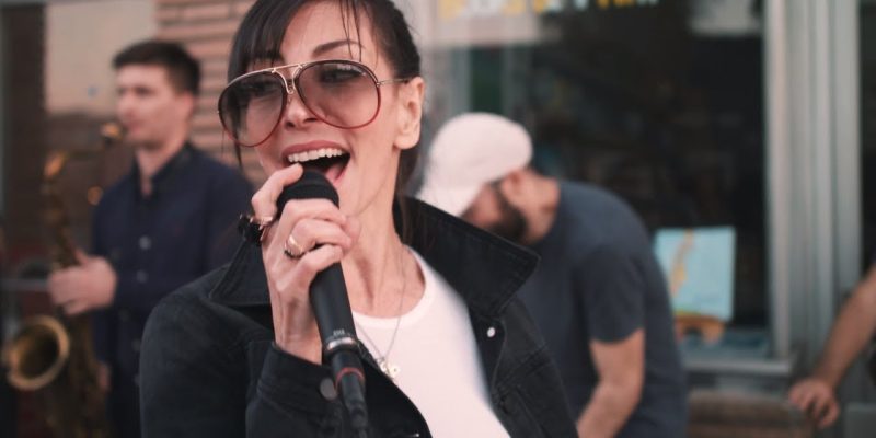 Crazy – Gnarls Barkley – On The Street Funk cover feat. Dannielle DeAndrea!