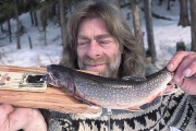 How to Catch a Trout with a Mouse Trap (Ice Fishing)
