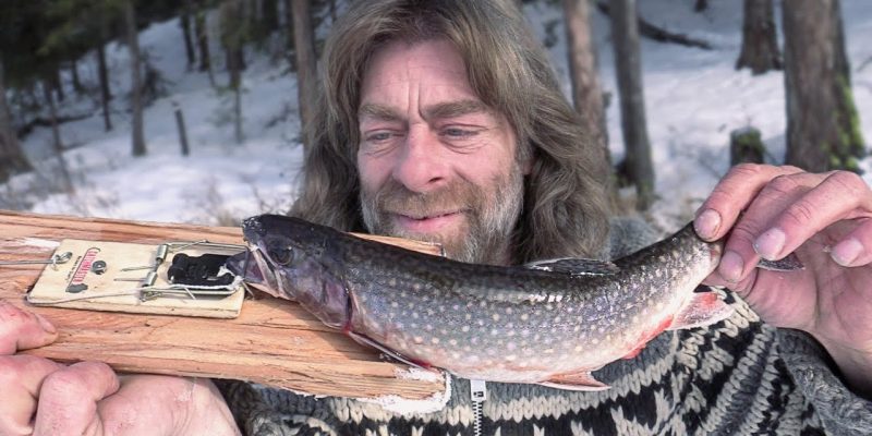 How to Catch a Trout with a Mouse Trap (Ice Fishing)