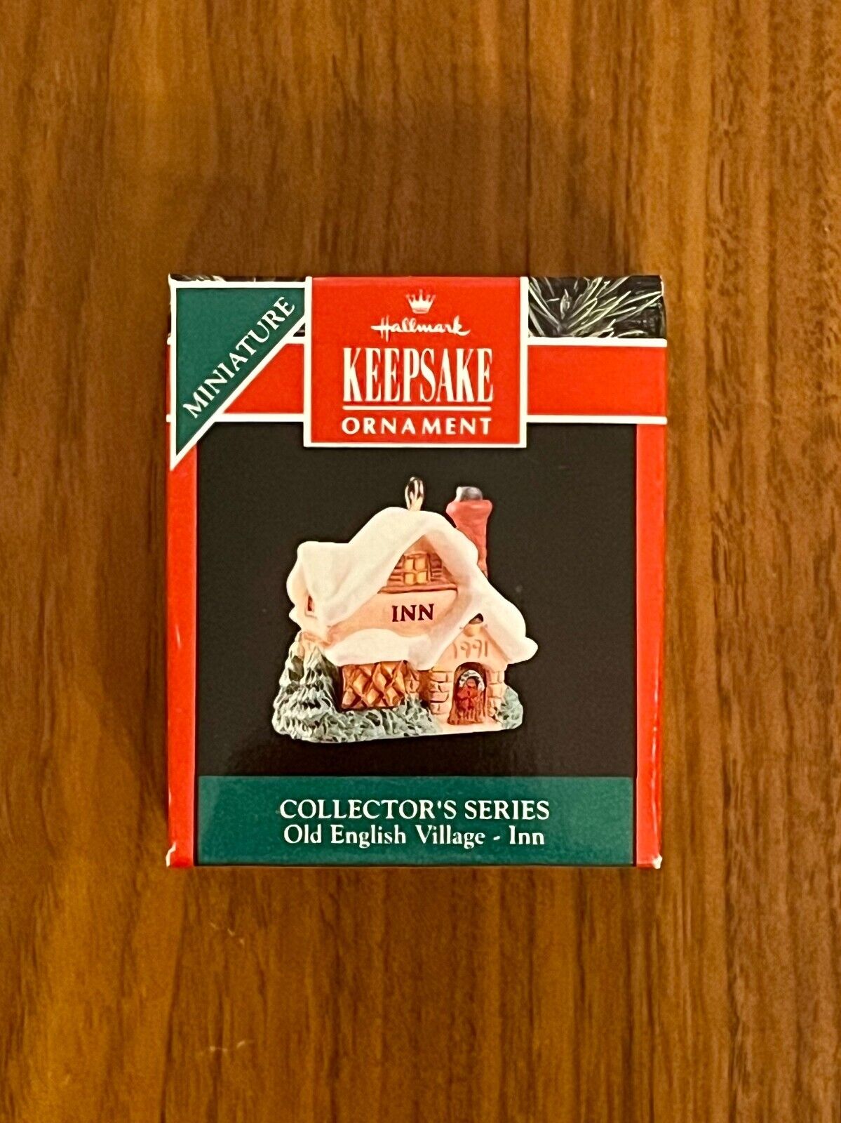 OLD ENGLISH VILLAGE INN Miniature Hallmark Ornament 1991 Collectors Series - MIB