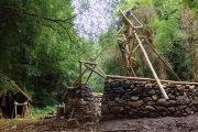 Iron Age Bushcraft Build – Roof Building in Soaking Rain: DODGY STUFF!